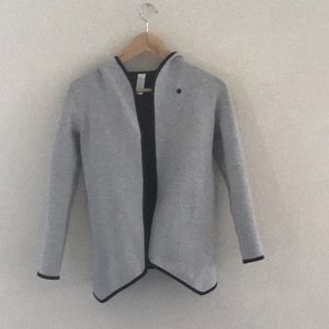 Lululemon / Ivivva girls’ reversible cardigan